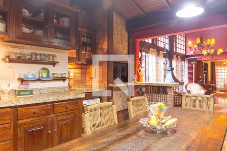 Casa para alugar com 300m², 4 quartos e 4 vagas Casa para alugar com 300m², 4 quartos e 4 vagasCozinha