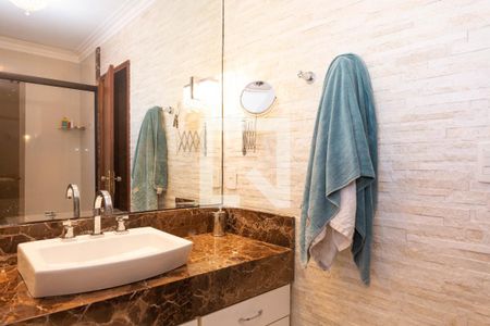 Casa para alugar com 300m², 4 quartos e 4 vagas Casa para alugar com 300m², 4 quartos e 4 vagasBanheiro da Suíte