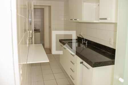 Apartamento à venda com 80m², 2 quartos e 1 vaga Apartamento à venda com 80m², 2 quartos e 1 vagaCozinha