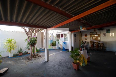 Casa à venda com 450m², 5 quartos e 3 vagasVaranda da Casa 02