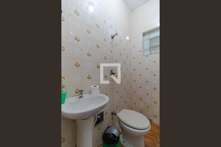 Casa à venda com 450m², 5 quartos e 3 vagasBanheiro da Casa 02