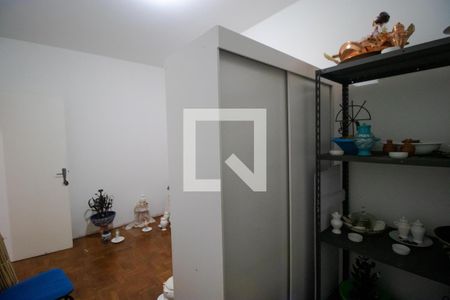 Casa à venda com 450m², 5 quartos e 3 vagasQuarto 02