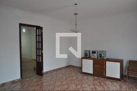 Sala de casa para alugar com 3 quartos, 220m² em Parque Vitoria, São Paulo