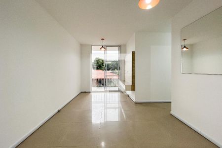 Sala de apartamento para alugar com 3 quartos, 70m² em Jardim Belaura, São Paulo