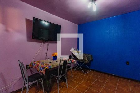 Sala 2 de casa à venda com 4 quartos, 200m² em São Luis, Canoas