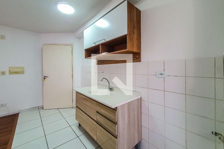 cozinha de apartamento para alugar com 1 quarto, 35m² em Cambuci, São Paulo