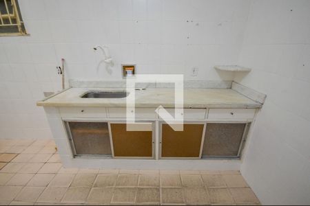 Apartamento para alugar com 60m², 2 quartos e sem vagaCozinha e Área de Serviço
