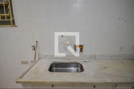 Apartamento para alugar com 60m², 2 quartos e sem vagaCozinha e Área de Serviço