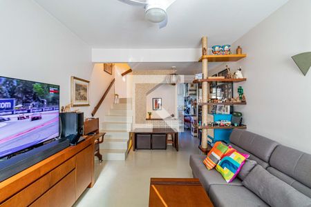 Casa de condomínio à venda com 114m², 2 quartos e 1 vagaSala