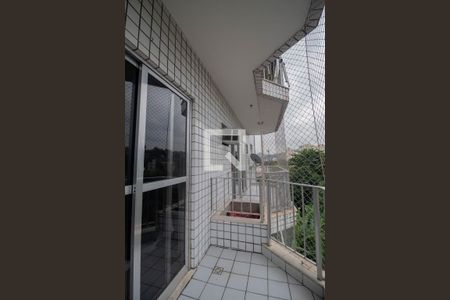 Apartamento à venda com 72m², 2 quartos e 2 vagas Apartamento à venda com 72m², 2 quartos e 2 vagasVaranda