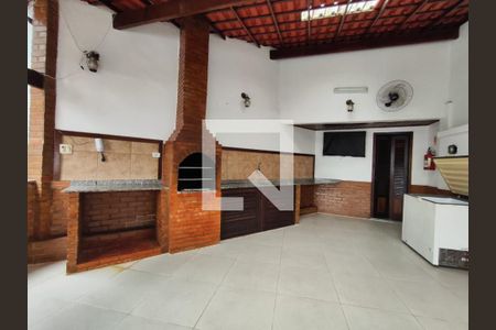Apartamento à venda com 72m², 2 quartos e 2 vagas Apartamento à venda com 72m², 2 quartos e 2 vagasÁrea comum - Churrasqueira
