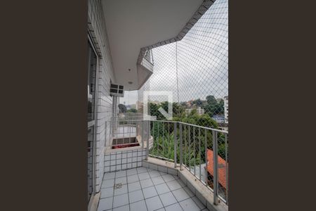 Apartamento à venda com 72m², 2 quartos e 2 vagas Apartamento à venda com 72m², 2 quartos e 2 vagasVaranda