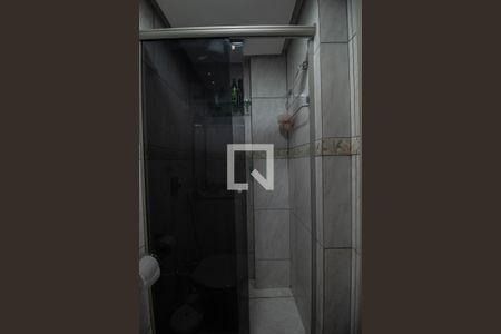 Apartamento à venda com 72m², 2 quartos e 2 vagas Apartamento à venda com 72m², 2 quartos e 2 vagasBanheiro da Suíte