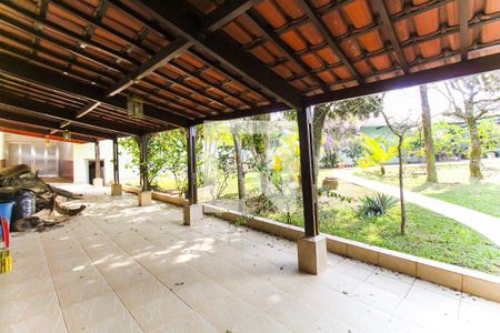 Casa para alugar com 600m², 3 quartos e 6 vagasÁrea Externa