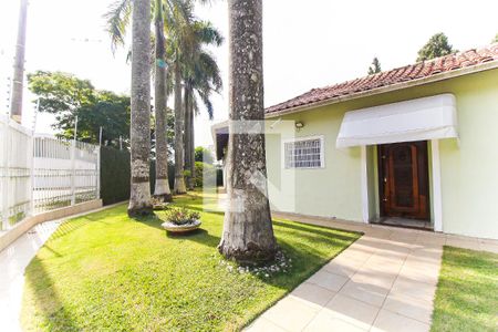Casa para alugar com 600m², 3 quartos e 6 vagasQuintal