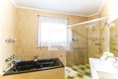 Casa para alugar com 600m², 3 quartos e 6 vagasBanheiro 4