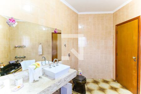 Casa para alugar com 600m², 3 quartos e 6 vagasBanheiro 4