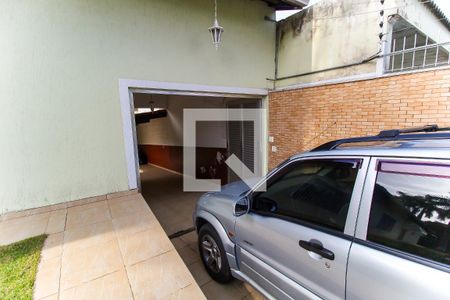 Garagem de casa para alugar com 3 quartos, 600m² em Vila Romanópolis, Ferraz de Vasconcelos
