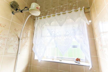 Banheiro da Suíte 1 de casa para alugar com 3 quartos, 600m² em Vila Romanópolis, Ferraz de Vasconcelos