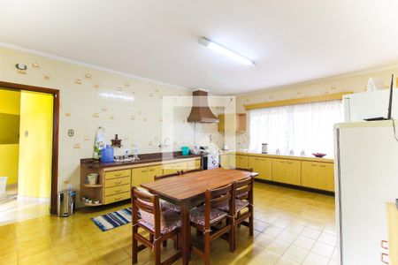 Cozinha de casa para alugar com 3 quartos, 600m² em Vila Romanópolis, Ferraz de Vasconcelos