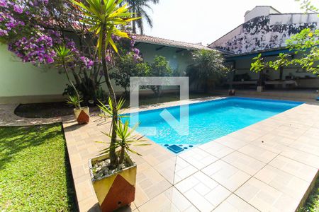 Casa para alugar com 600m², 3 quartos e 6 vagasPiscina