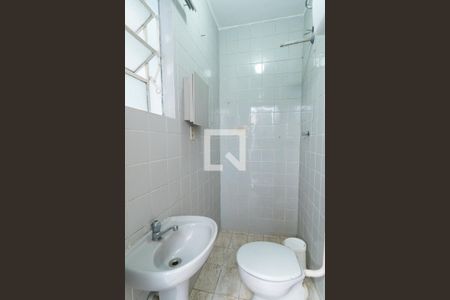 Casa à venda com 112m², 4 quartos e 1 vaga Casa à venda com 112m², 4 quartos e 1 vagaBanheiro de serviço