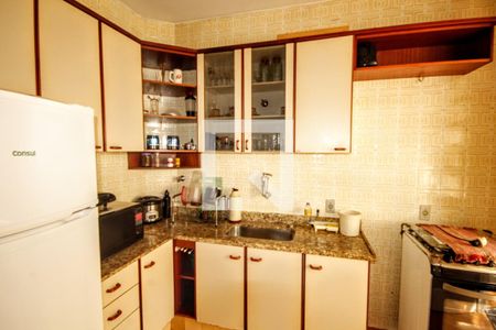 Cozinha  de apartamento à venda com 4 quartos, 120m² em Cruzeiro, Belo Horizonte