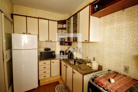 Cozinha de apartamento à venda com 4 quartos, 120m² em Cruzeiro, Belo Horizonte