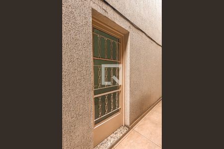 Casa para alugar com 100m², 2 quartos e 1 vagaEntrada