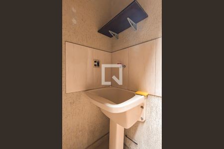 Casa para alugar com 100m², 2 quartos e 1 vagaÁrea de Serviço