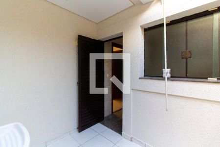 Casa de condomínio à venda com 83m², 3 quartos e 3 vagasÁrea de Serviço