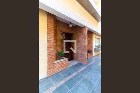 Casa de condomínio à venda com 83m², 3 quartos e 3 vagasEntrada