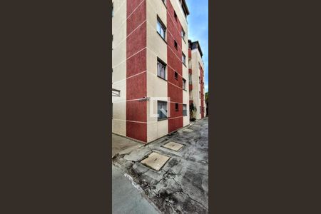 Apartamento à venda com 55m², 2 quartos e 1 vaga Apartamento à venda com 55m², 2 quartos e 1 vagaFachada