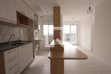 Sala/Cozinha de apartamento para alugar com 2 quartos, 41m² em Vila São João, Guarulhos