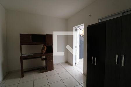 Quarto de casa para alugar com 1 quarto, 40m² em Vila Tiradentes, São Paulo