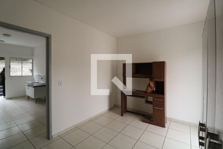 Quarto de casa para alugar com 1 quarto, 40m² em Vila Tiradentes, São Paulo