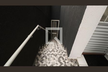 Casa para alugar com 40m², 1 quarto e sem vaga Casa para alugar com 40m², 1 quarto e sem vagaEscada