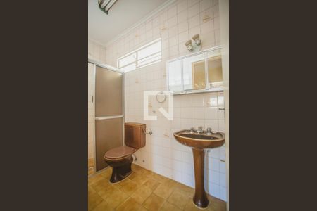 Casa para alugar com 250m², 4 quartos e 2 vagas Casa para alugar com 250m², 4 quartos e 2 vagasBanheiro 2