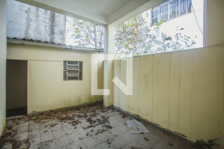Casa para alugar com 250m², 4 quartos e 2 vagas Casa para alugar com 250m², 4 quartos e 2 vagasQuintal