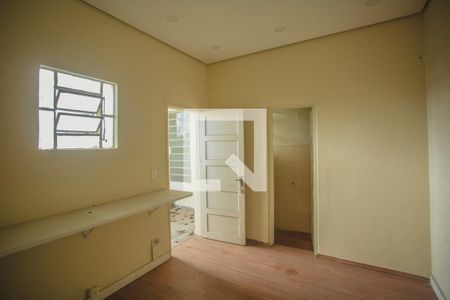 Casa para alugar com 250m², 4 quartos e 2 vagas Casa para alugar com 250m², 4 quartos e 2 vagasQuarto de Serviço