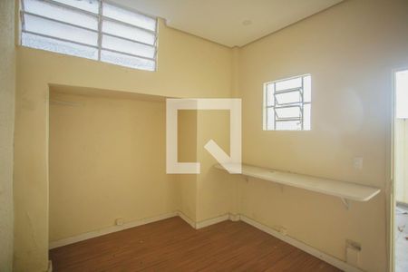 Casa para alugar com 250m², 4 quartos e 2 vagas Casa para alugar com 250m², 4 quartos e 2 vagasQuarto de Serviço