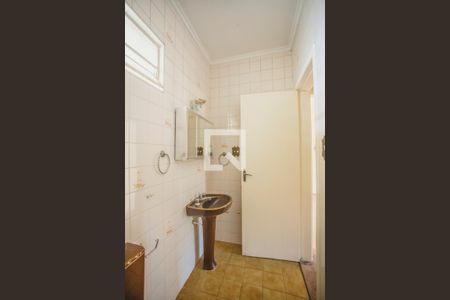 Casa para alugar com 250m², 4 quartos e 2 vagas Casa para alugar com 250m², 4 quartos e 2 vagasBanheiro 2