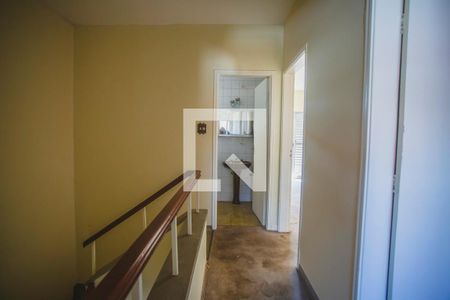 Casa para alugar com 250m², 4 quartos e 2 vagas Casa para alugar com 250m², 4 quartos e 2 vagasCorredor - Quartos