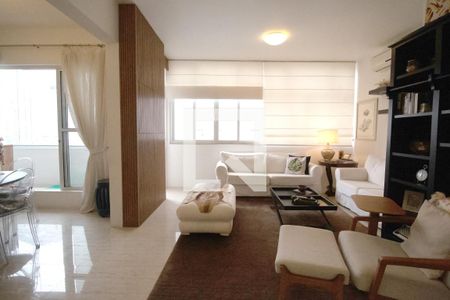 Apartamento para alugar com 120m², 2 quartos e 1 vaga Apartamento para alugar com 120m², 2 quartos e 1 vagaSala