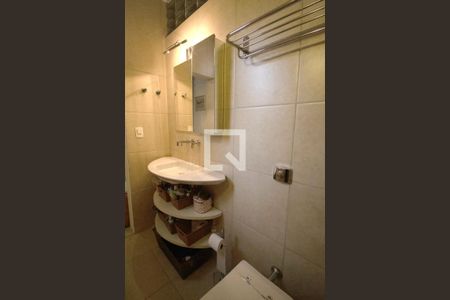 Apartamento para alugar com 120m², 2 quartos e 1 vaga Apartamento para alugar com 120m², 2 quartos e 1 vagaBanheiro da Suíte