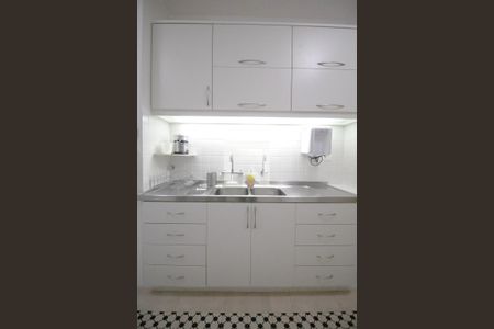 Apartamento para alugar com 120m², 2 quartos e 1 vaga Apartamento para alugar com 120m², 2 quartos e 1 vagaCozinha