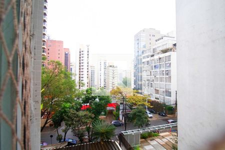 Varanda - vista de apartamento para alugar com 2 quartos, 120m² em Cerqueira César, São Paulo