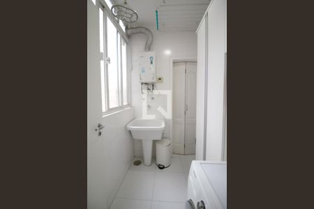 Apartamento para alugar com 120m², 2 quartos e 1 vaga Apartamento para alugar com 120m², 2 quartos e 1 vagaÁrea de serviço
