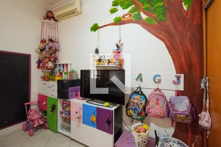 Apartamento à venda com 170m², 4 quartos e sem vagaQuarto 1