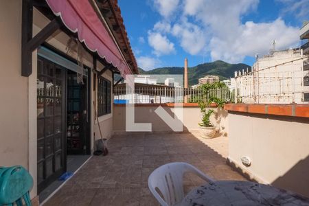 Apartamento à venda com 170m², 4 quartos e sem vagaQuintal